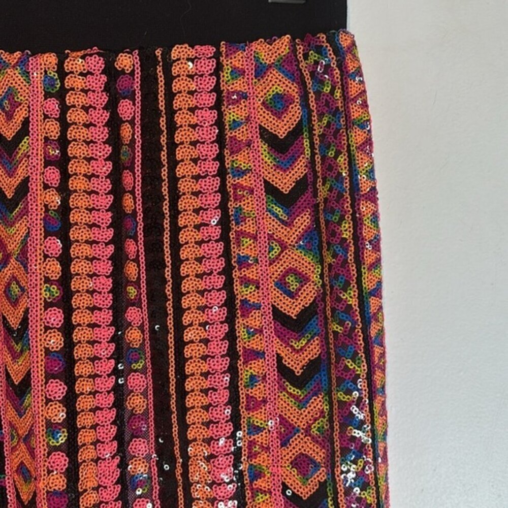 I Madeline Sequin Mini Skirt Sz M Fully Lined Geometric Aztec Design - Picture 4 of 9